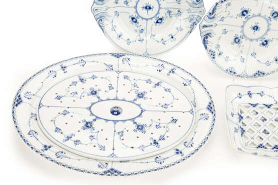 Royal Copenhagen service pieces 'Musselmalet' - photo 3