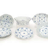 Royal Copenhagen 'Musselmalet' bowls and plates - фото 1