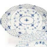 Royal Copenhagen 'Musselmalet' bowls and plates - photo 4