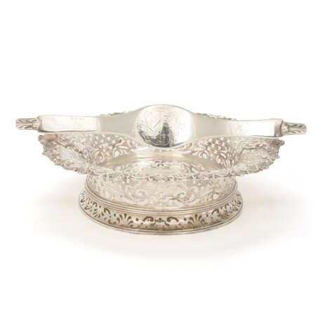 George II silver basket with handle - фото 2
