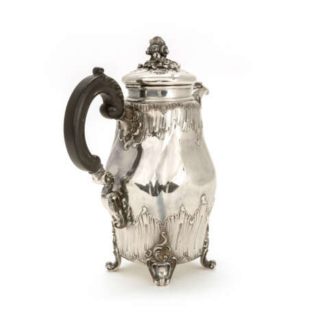 Historicism silver jug - фото 3