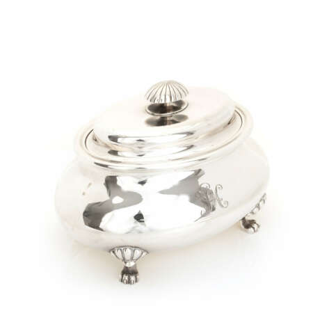 Silver lidded box with monogram - photo 2