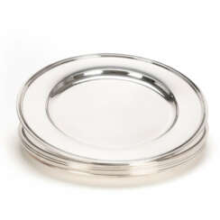 Kronen silver place plate with ribbed rim decoration
