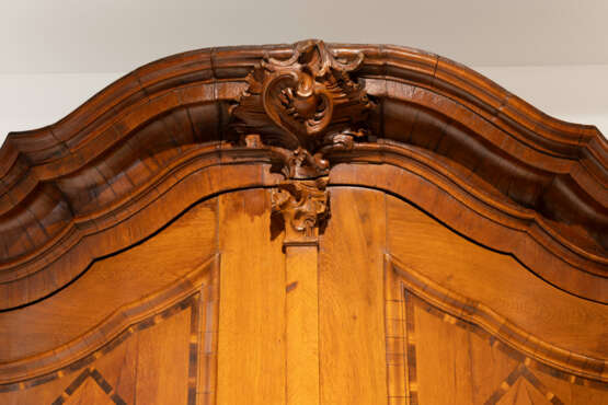 Large baroque cabinet - photo 4