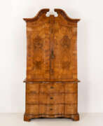 Зеркала. Baroque top cabinet