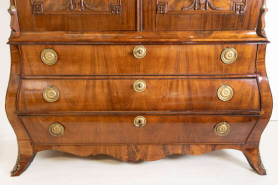Historicist chest of drawers in the Dutch Baroque style - фото 5