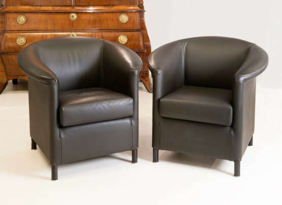 Wittmann pair of armchairs 'Aura', design by Paolo Piva - фото 1