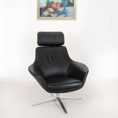 Knoll International armchair 'Oscar', design by Pearson Lloyd