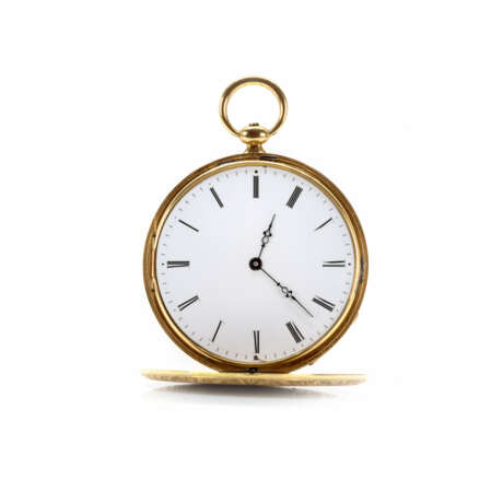 Pocket watch with engraved enamel decorations - фото 1