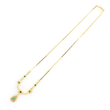 Necklace set with emerald diamonds - photo 3