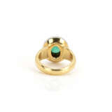 Ring with emerald diamond setting - photo 4