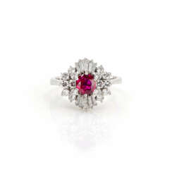 Entourage ring with ruby-diamond setting