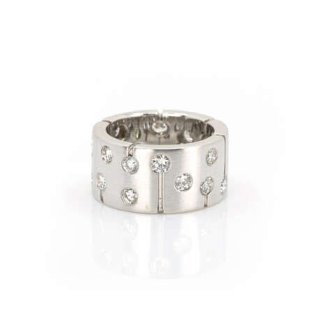 Ring 'Stardust' with diamond setting - photo 2