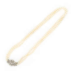 Pearl diamond necklace