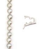 Cultured pearl necklace with diamond clip - photo 3
