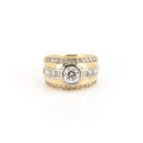 Ring mit Diamantbesatz - Foto 1