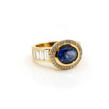 Ring mit Saphir-Diamantbesatz<br>Ring with sapphire diamond setting - Foto 2