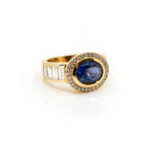 Ring mit Saphir-Diamantbesatz<br>Ring with sapphire diamond setting - фото 2