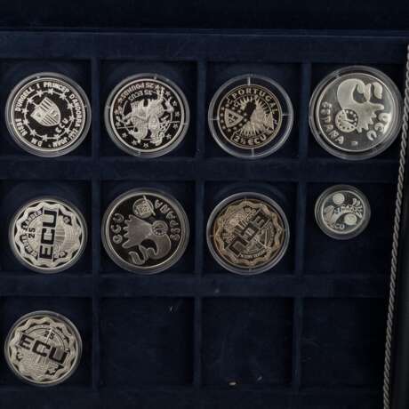 ECU collection - velvet box with 26 coins, - photo 2