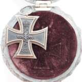 Preussen: Eisernes Kreuz, 1914, 1. und 2. Klasse, im Schmucketui. - Foto 5