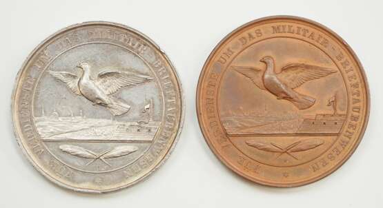 Preussen: Medaille für Verdienste um das Militär-Brieftaubenwesen. 2. Modell, 1. Ausführung, in Silber und Bronze. - Foto 2