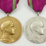 Sachsen Coburg Gotha: Sachsen Ernestinischer Hausorden, Carl Eduard, Goldene und Silberne Verdienstmedaille. - photo 1