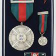 Kolumbien: Marine-Verdienstmedaille, im Etui. - Auction prices