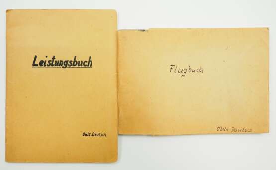 Luftwaffe: Flugbuch und Leistungsbuch eines Flugzeugführers auf Blohm & Voss BV 138 der Auklärungsgruppe 125 (See) mit 499 Flügen - U-Boot Bekämpfung. - photo 1