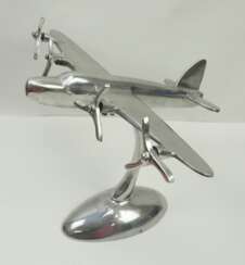 Metall Modell eines 4-motorigen Flugzeug.