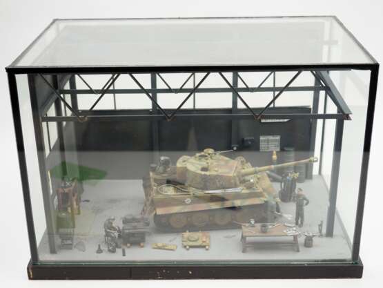 Wehrmacht Diorama einer Panzer Werkstatt. - Foto 4