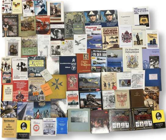 Militär Literatur Lot - Teil 1. - photo 1