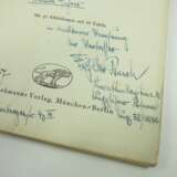 Adolf Hitler Bibliothek: Busch, Fritz Otto: Flug nach England. Ein Beitrag zum gegenseitigen Verstehen. - photo 2