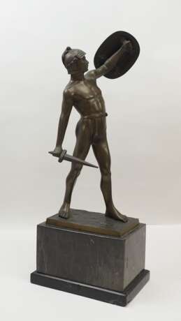 Thiermann, F.: Bronze eines Gladiators in Kampfmontur. - photo 1