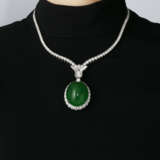 AN IMPORTANT JADEITE AND DIAMOND NECKLACE - Foto 3