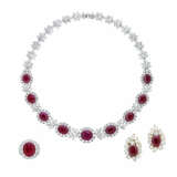 GROUP OF RUBY AND DIAMOND JEWELLERY - Foto 1