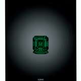 EMERALD AND DIAMOND RING, MOUNT BY CARTIER - фото 7