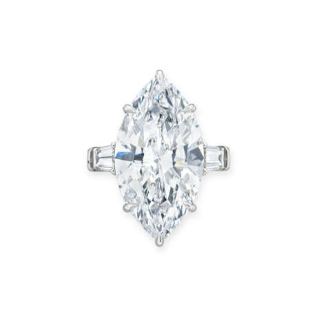 AN EXCEPTIONAL DIAMOND RING, MOUNT BY HARRY WINSTON - фото 1