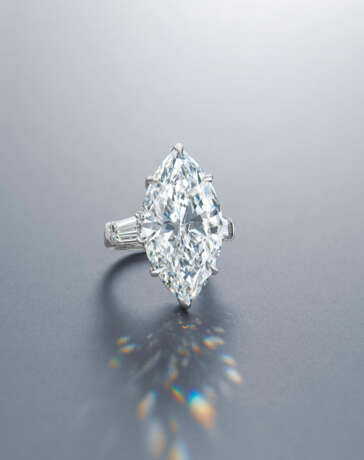 AN EXCEPTIONAL DIAMOND RING, MOUNT BY HARRY WINSTON - фото 2