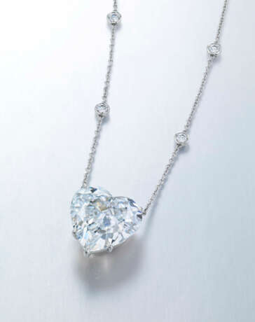 AN IMPORTANT DIAMOND PENDENT NECKLACE, CHAIN BY TIFFANY & CO. - фото 2