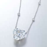 AN IMPORTANT DIAMOND PENDENT NECKLACE, CHAIN BY TIFFANY & CO. - фото 2