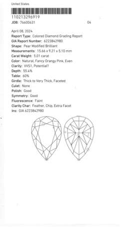 AN ELEGANT COLOURED DIAMOND AND DIAMOND RING - photo 5