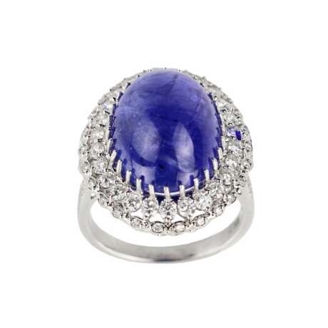 Ring in 18K white gold with tanzanite, cabochon cut, and loose diamonds. - Foto 1