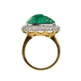 Внушительное 18 К золотое кольцо-перстень с изумрудом и бриллиантами. - фото 5