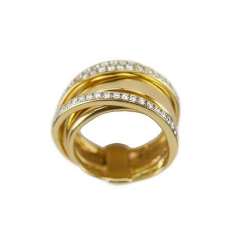 Gold ring with diamonds. - photo 2