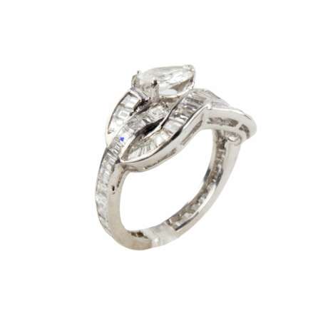 Ring in platinum with diamonds. "Snake". - photo 3