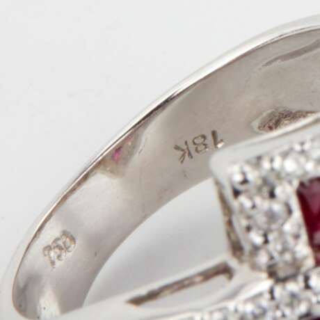 Золотое кольцо с рубинами и бриллиантами. - фото 7