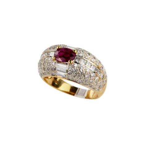 Золотое кольцо с рубином и бриллиантами. - фото 2