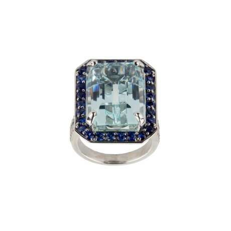 Spectacular ladies set in white gold with aquamarines, sapphires and diamonds. - photo 3