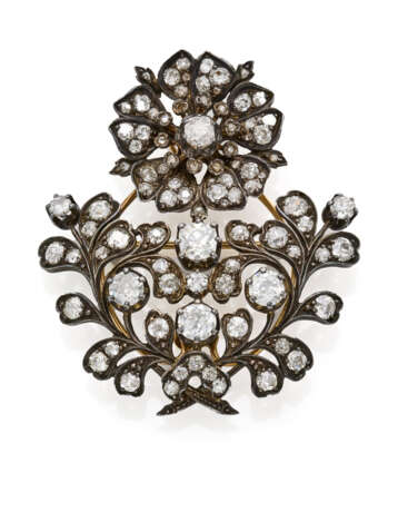 Old mine diamond, gold and silver floral shaped brooch, ct. 1.30 circa main diamond, in all ct. 11.50 circa, g 31.47 circa, length cm 6.10 circa. (losses) - Foto 2