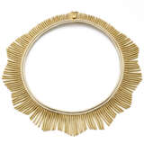 GIANMARIA BUCCELLATI | Bi-coloured gold braided necklace accented with fringe, g 151.83 circa, length cm 37.50 circa. Marked 12 CO. In original case - фото 1